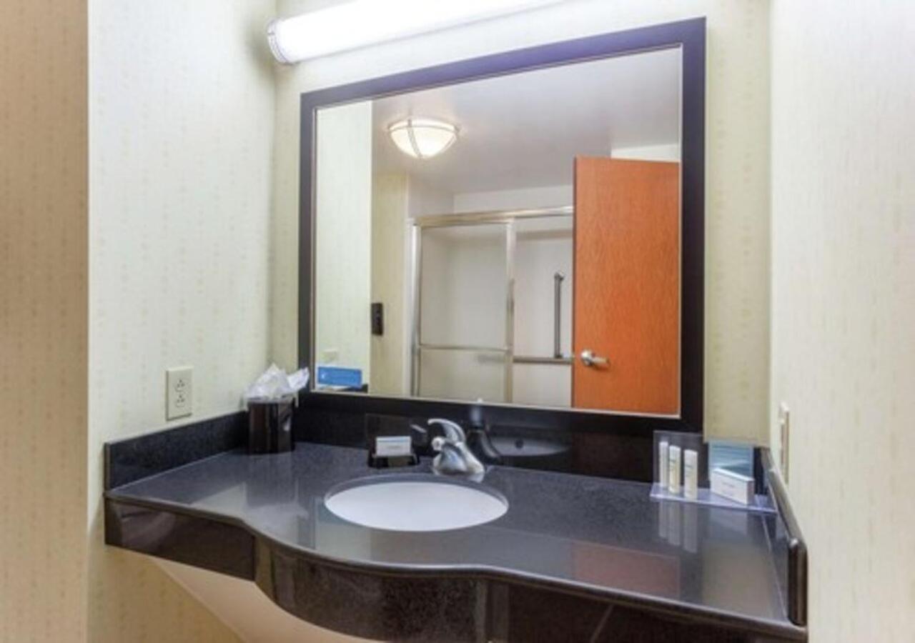 Hampton Inn Richmond - South מראה חיצוני תמונה